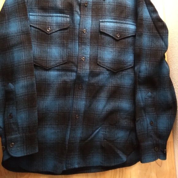 Vintage Pendleton Wool Flannel Button Down Shirt - Picture 3 of 7